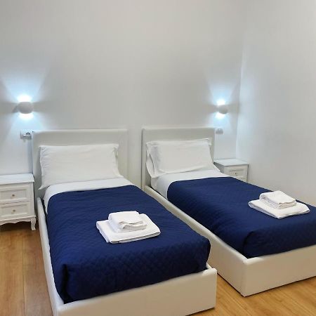 Nuovo Confortini Rooms Sunday เวโรนา ภายนอก รูปภาพ