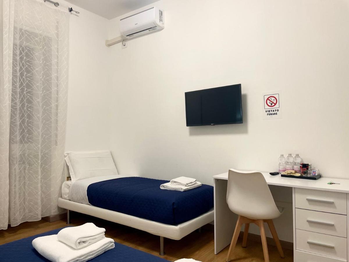 Nuovo Confortini Rooms Sunday เวโรนา ภายนอก รูปภาพ