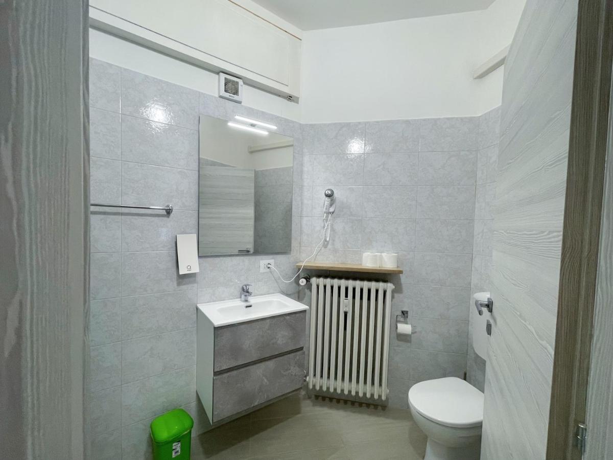 Nuovo Confortini Rooms Sunday เวโรนา ภายนอก รูปภาพ