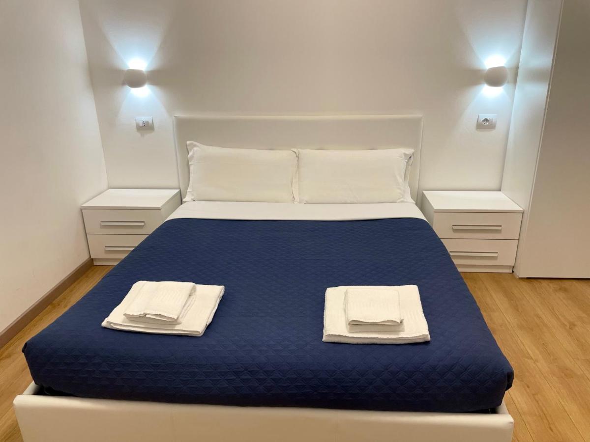 Nuovo Confortini Rooms Sunday เวโรนา ภายนอก รูปภาพ