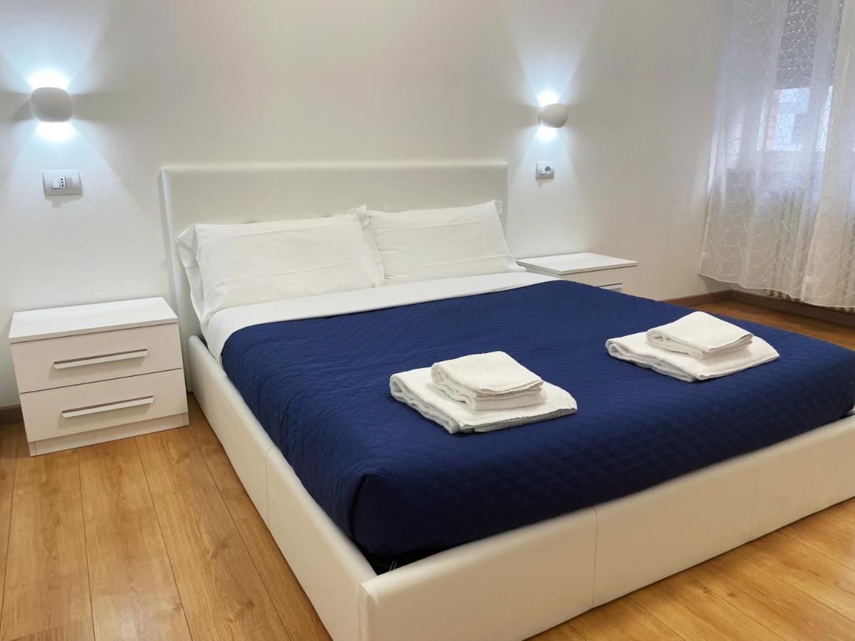 Nuovo Confortini Rooms Sunday เวโรนา ภายนอก รูปภาพ