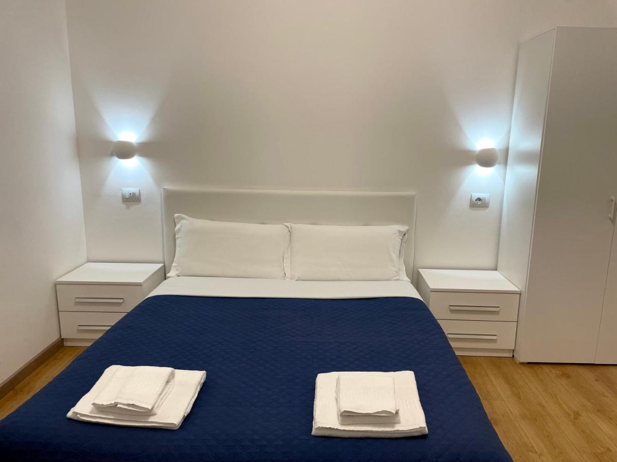 Nuovo Confortini Rooms Sunday เวโรนา ภายนอก รูปภาพ